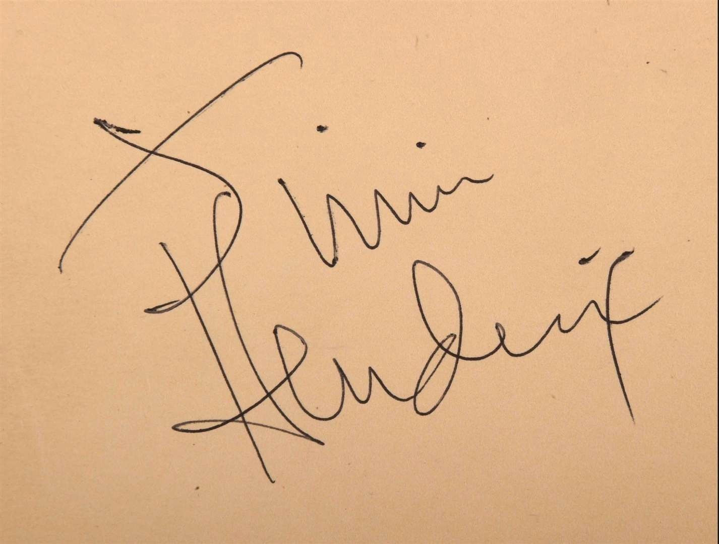 JIMI HENDRIX + PETE TOWNSHEND Autographs Book Signed 1967 JIMI HENDRIX + PETE TOWNSHEND Autographs Book Signed 1967