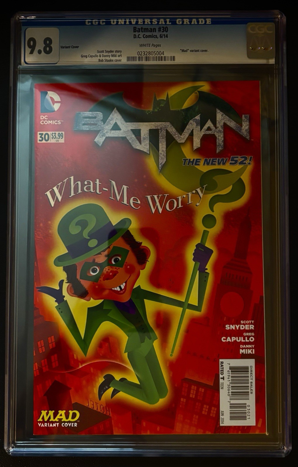 BATMAN # 30 CGC 9.8.  MAD VARIANT COVER. THE NEW 52. (2014)