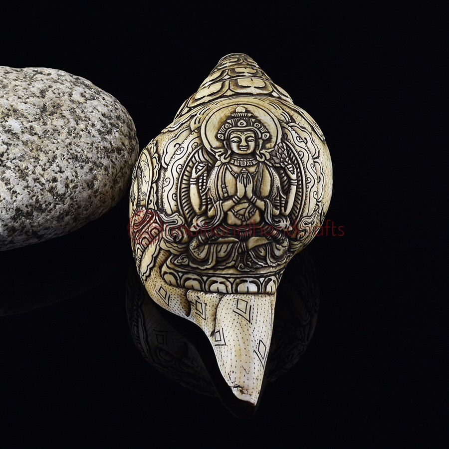 Beautiful Authentic Tibetan Buddhist Chenrezig Hand CraveCarved Conch Shell Horn Beautiful Authentic Tibetan Buddhist Chenrezig Hand CraveCarved Conch Shell Horn