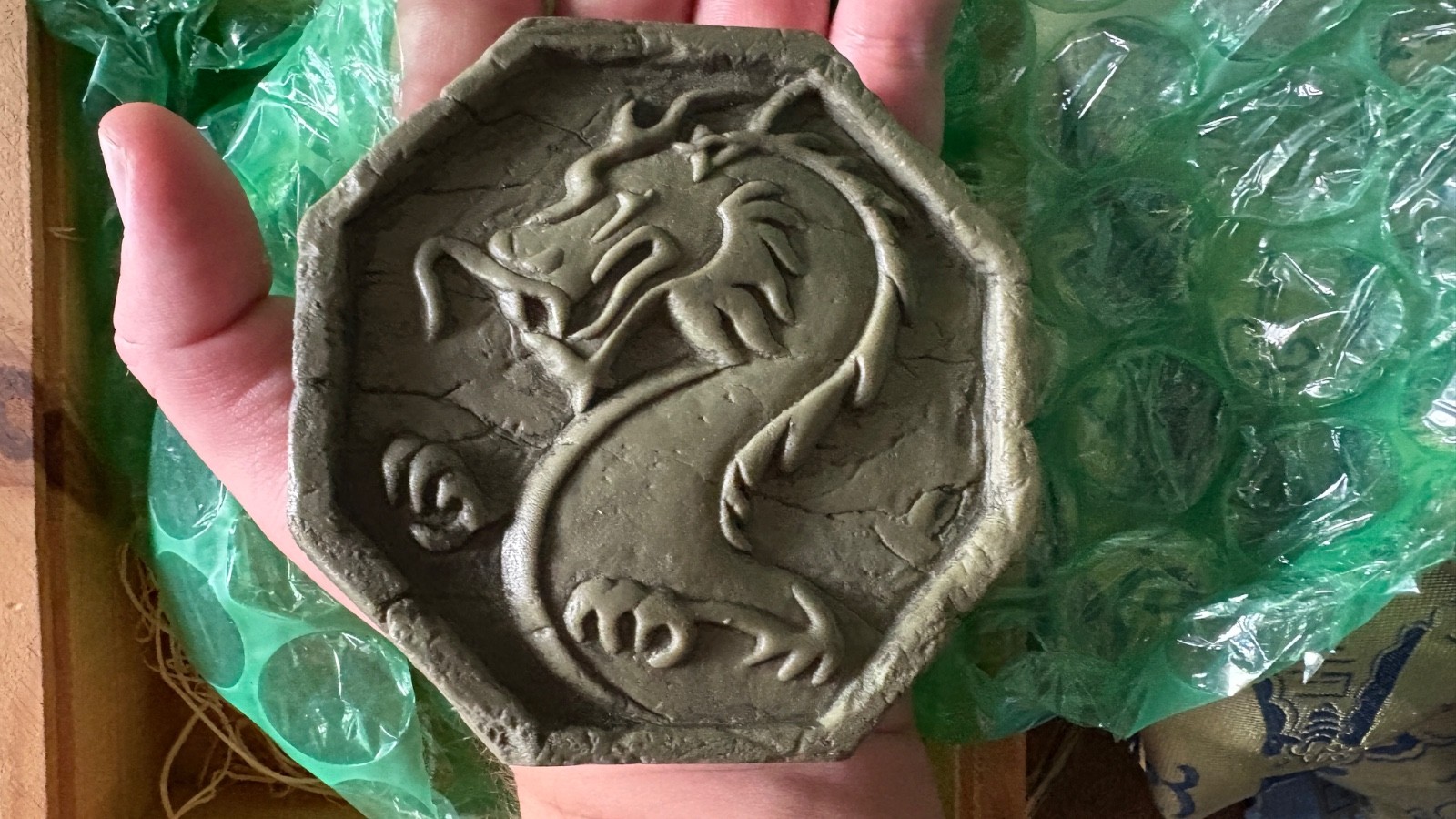 RARE LIMITED EDITION JACKIE CHAN ADVENTURES WB KIDS DRAGON TALISMAN ORIGINAL