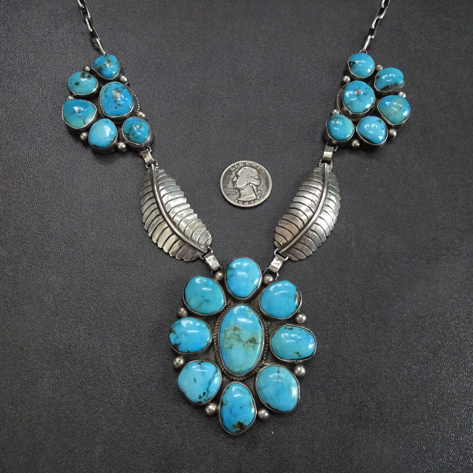 Radiant E. MARTINEZ Navajo KINGMAN TURQUOISE CLUSTER Sterling Silver NECKLACE Radiant E. MARTINEZ Navajo KINGMAN TURQUOISE CLUSTER Sterling Silver NECKLACE
