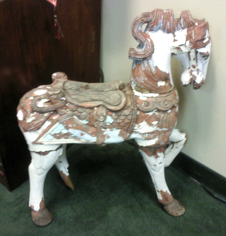Antique Carved Horse 1960's's Art Deco~ Centerpiece ~ Rare Antique Carved Horse 1960's's Art Deco~ Centerpiece ~ Rare