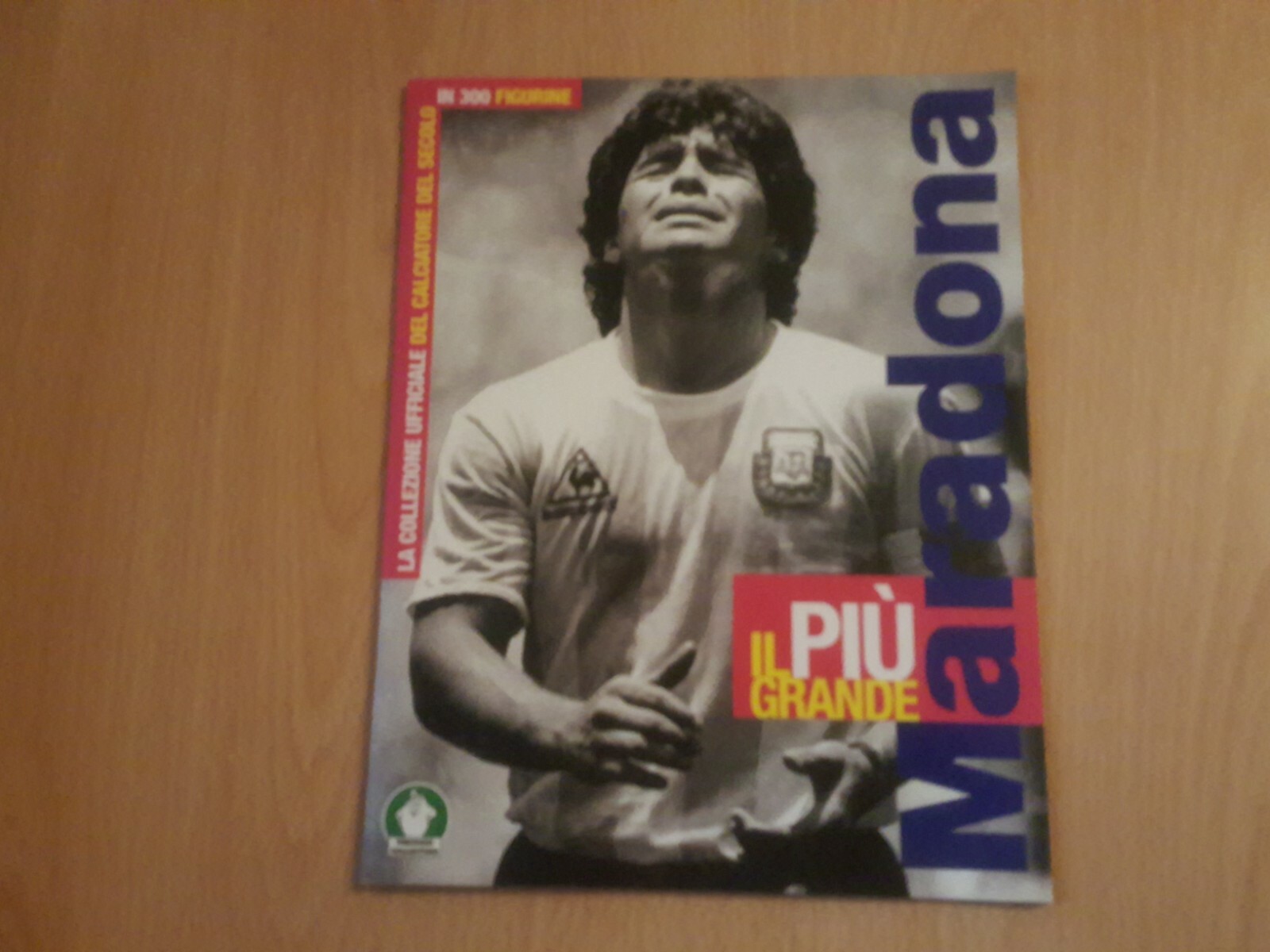 Maradona (THE BIGGEST) COMPLETE FIGURE ALBUM coll. footballer of the century Maradona (THE BIGGEST) COMPLETE FIGURE ALBUM coll. footballer of the century