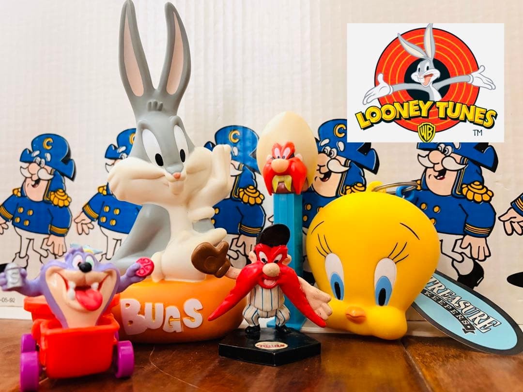 Looney Tunes 5-Piece Set Bugs Bunny Tweety Yosemite Sam Dizzy Devil Toys