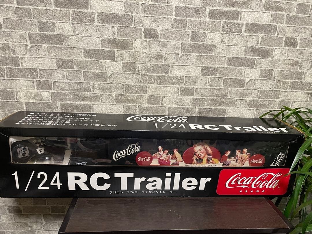 Unused Coca-Cola Mercedes-Benz design trailer size 1/24 Unused Coca-Cola Mercedes-Benz design trailer size 1/24