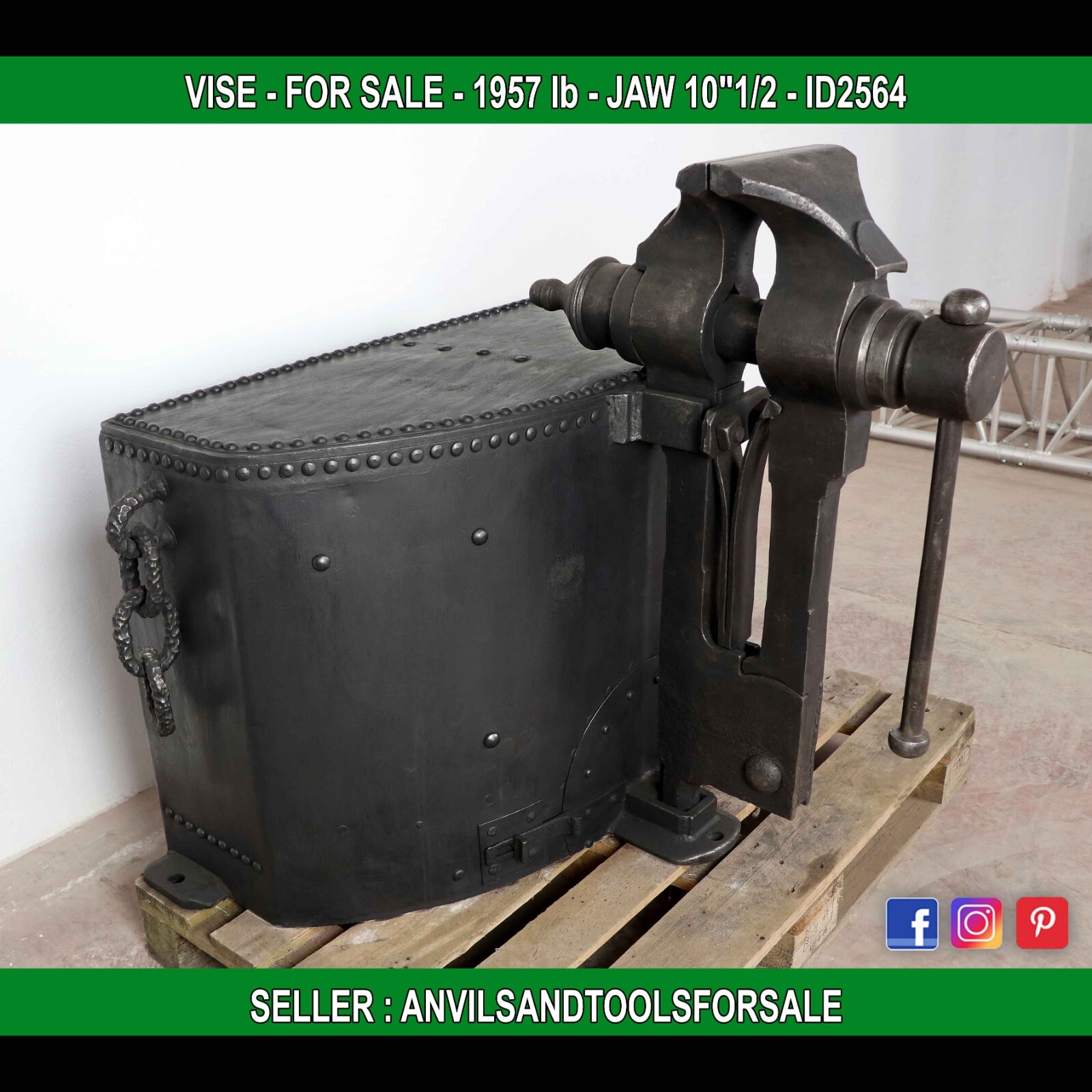 Monster vise (French) 1957 lb Jaw 10'1/2 - anvil - ID 2564