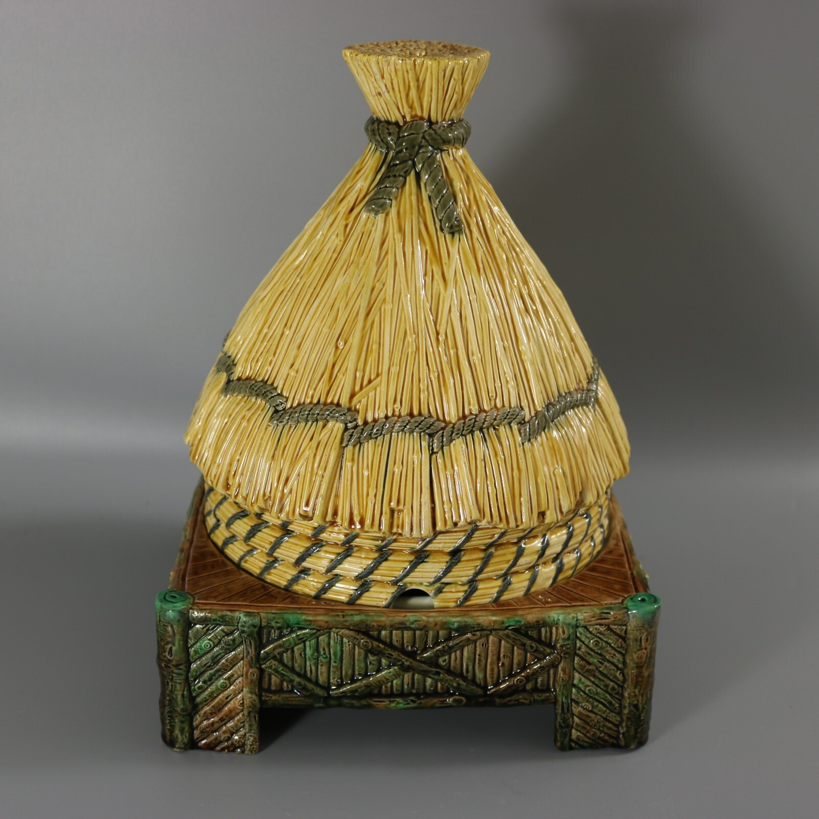 George Jones Thatched Beehive Cheese Keeper George Jones Thatched Beehive Cheese Keeper