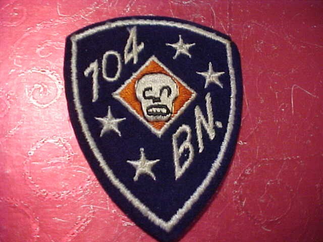 CERTIFIED W.W.2 U.S. U.S.M.C. 704 TH ENGINEER BATTALION PATCH ORIGINAL UNUSED CERTIFIED W.W.2 U.S. U.S.M.C. 704 TH ENGINEER BATTALION PATCH ORIGINAL UNUSED