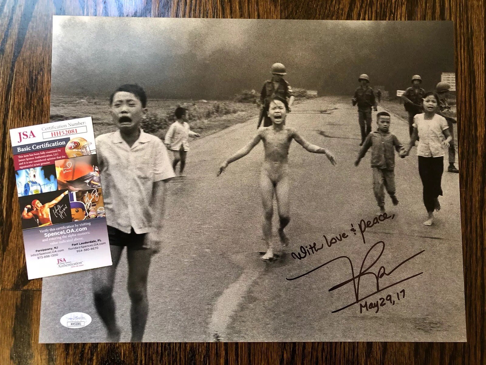 Kim Phuc Authentic Autograph Signed OVERSIZED 11x14 Photograph Vietnam War JSA Kim Phuc Authentic Autograph Signed OVERSIZED 11x14 Photograph Vietnam War JSA