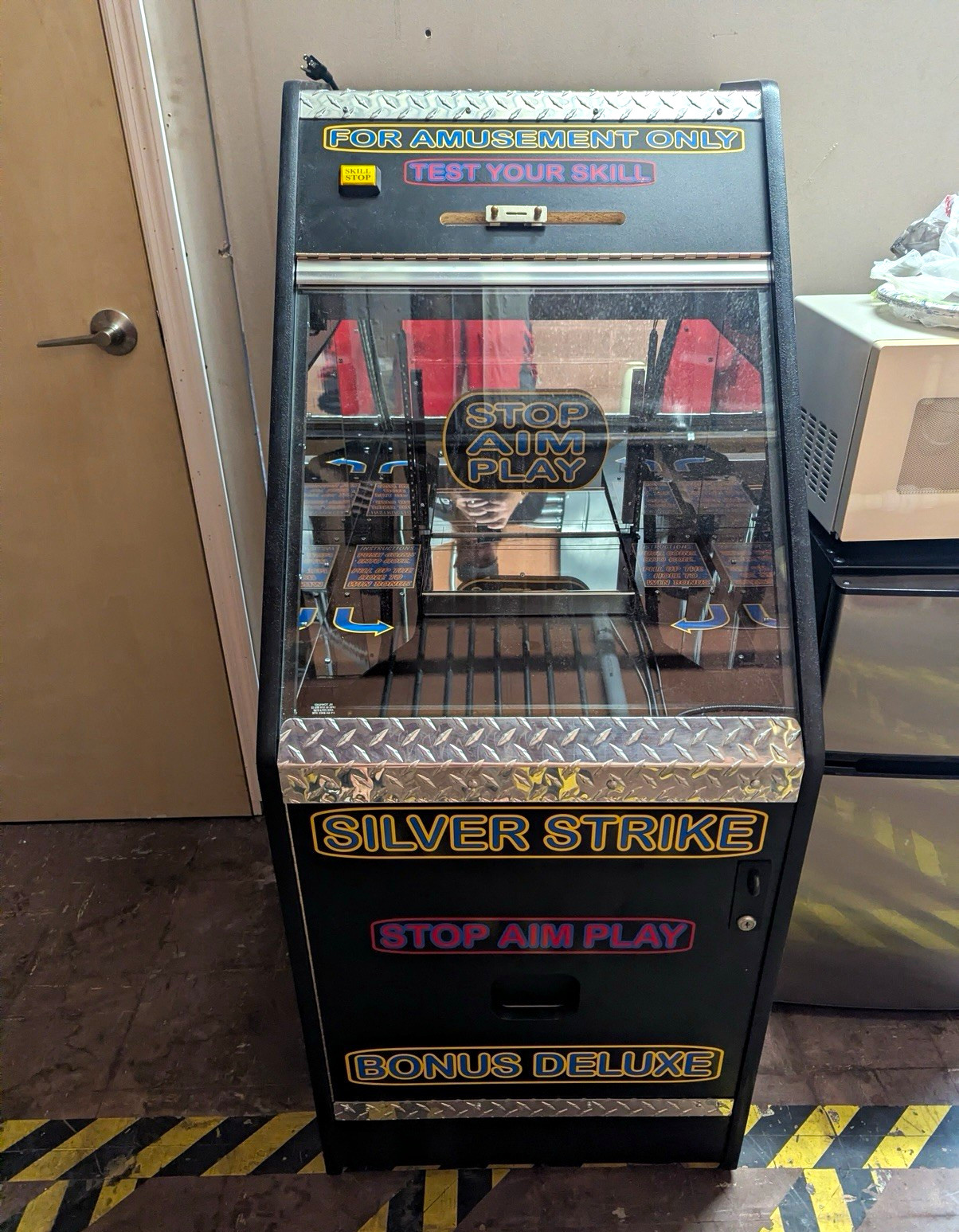 Silver Strike Stop Aim Play Bonus Deluxe Arcade Machine Cabinet Silver Strike Stop Aim Play Bonus Deluxe Arcade Machine Cabinet