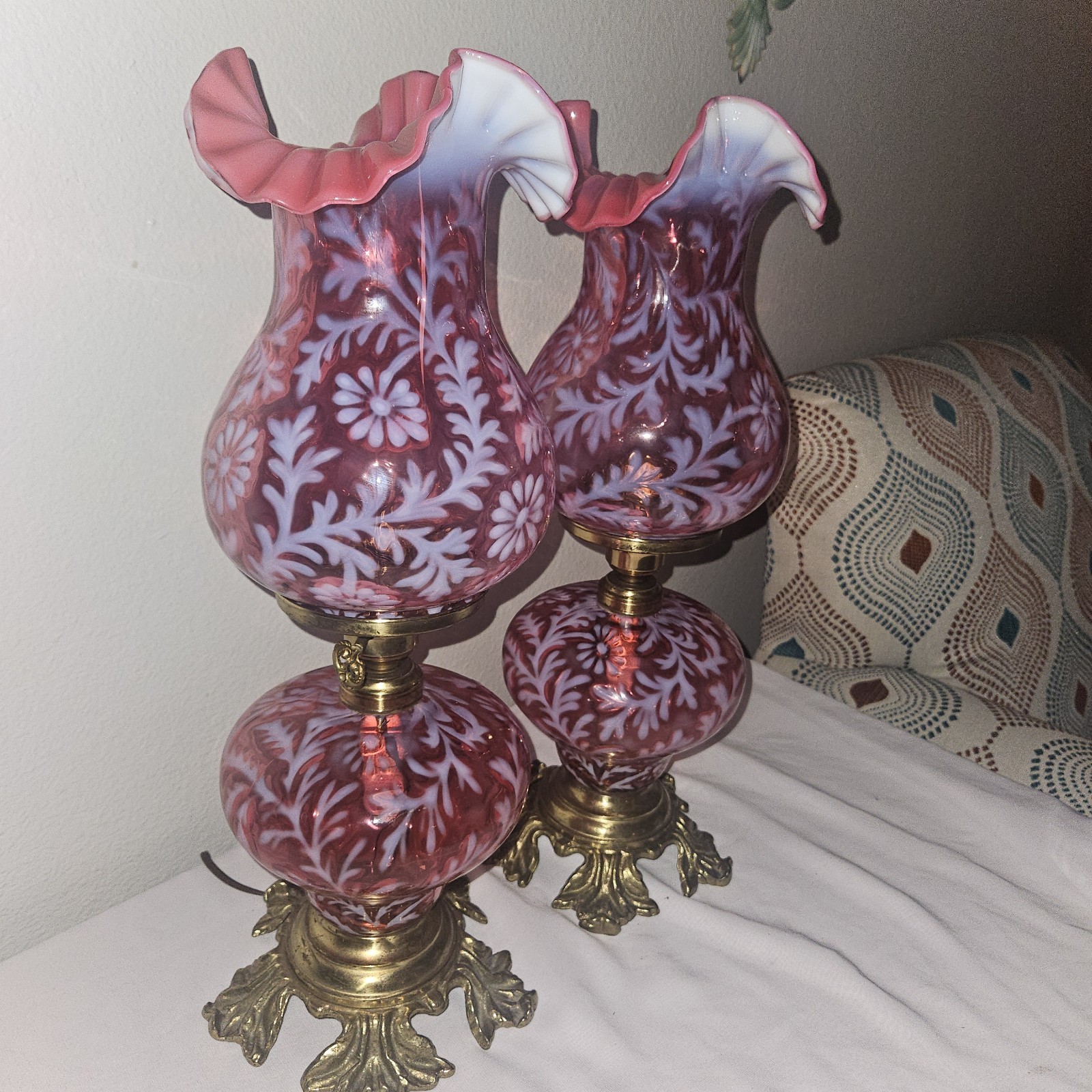 PAIR 1900s FENTON/L G WRIGHT DAISY AND FERN GONE WITH THE WIND CRANBERRY LAMPS PAIR 1900s FENTON/L G WRIGHT DAISY AND FERN GONE WITH THE WIND CRANBERRY LAMPS