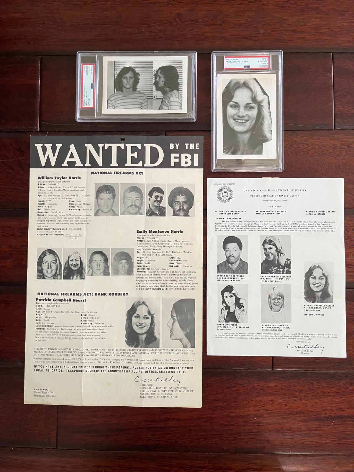 ORIG. PATTY HEARST - SLA- MUG SHOTS FBI WANTED POSTER **PSA CERTIFIED** *LOT #1* ORIG. PATTY HEARST - SLA- MUG SHOTS FBI WANTED POSTER **PSA CERTIFIED** *LOT #1*