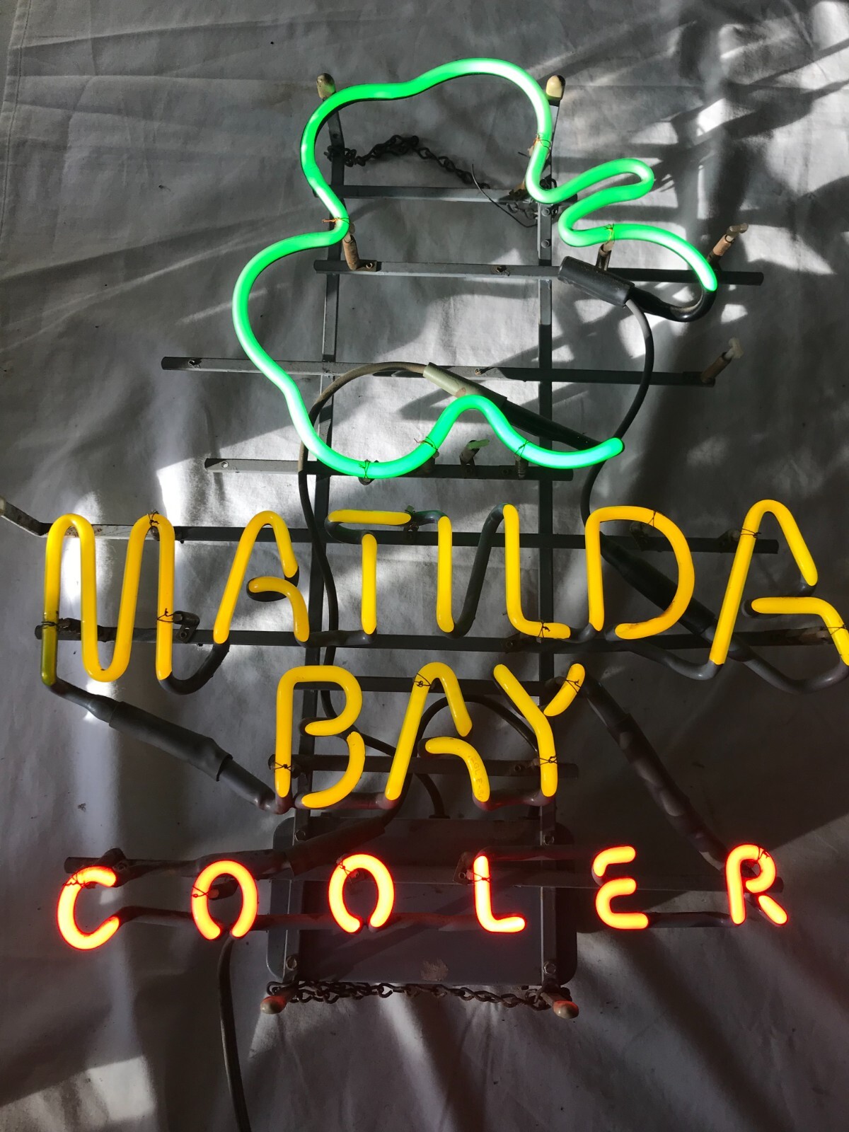Rare MATILDA BAY Wine COOLER Vintage MILLER BREWING 3D SHAMROCK Bar SIGN 20x23½ Rare MATILDA BAY Wine COOLER Vintage MILLER BREWING 3D SHAMROCK Bar SIGN 20x23½