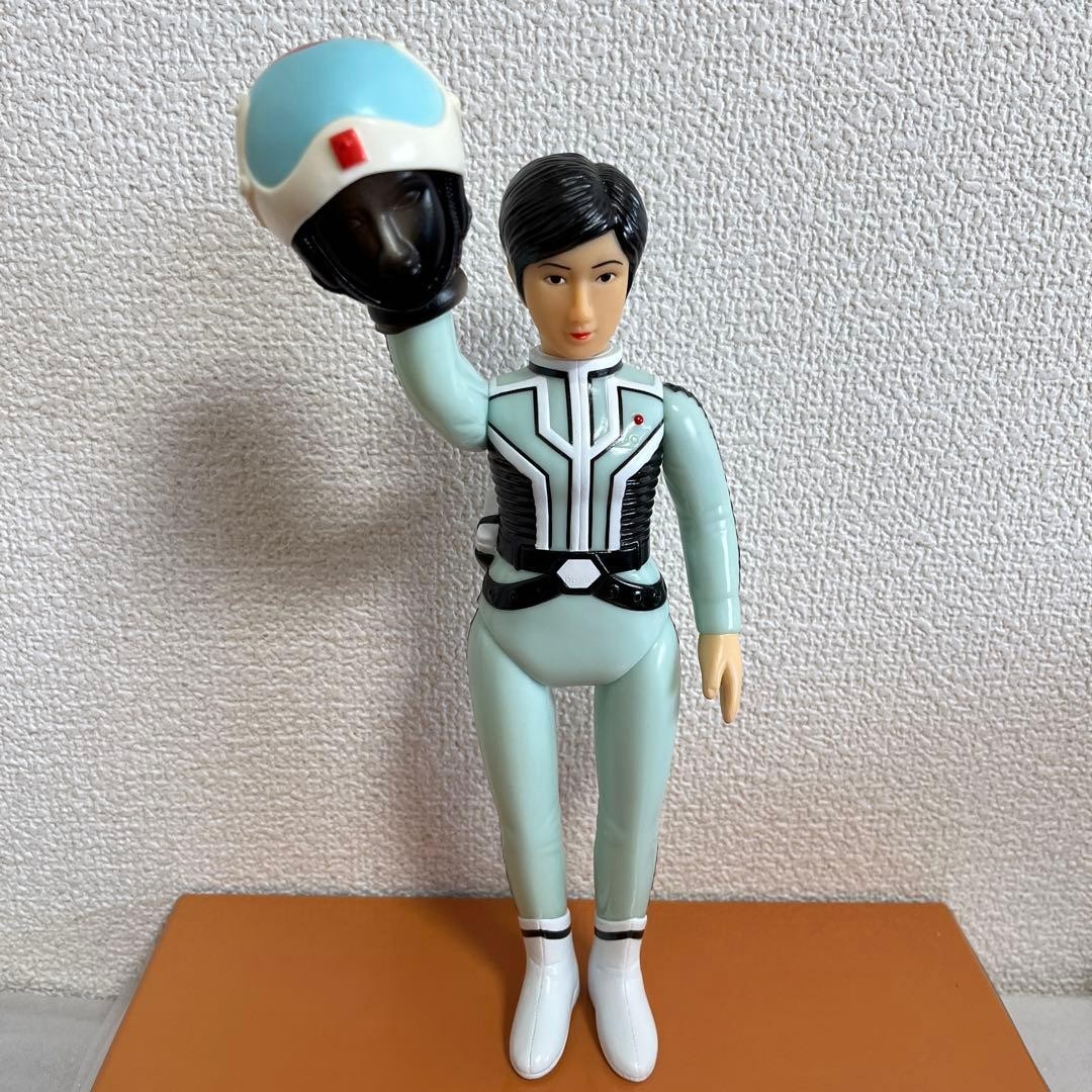 Ultra Seven Anne Member M1 Facetre Yuriko Hishimi Autographed