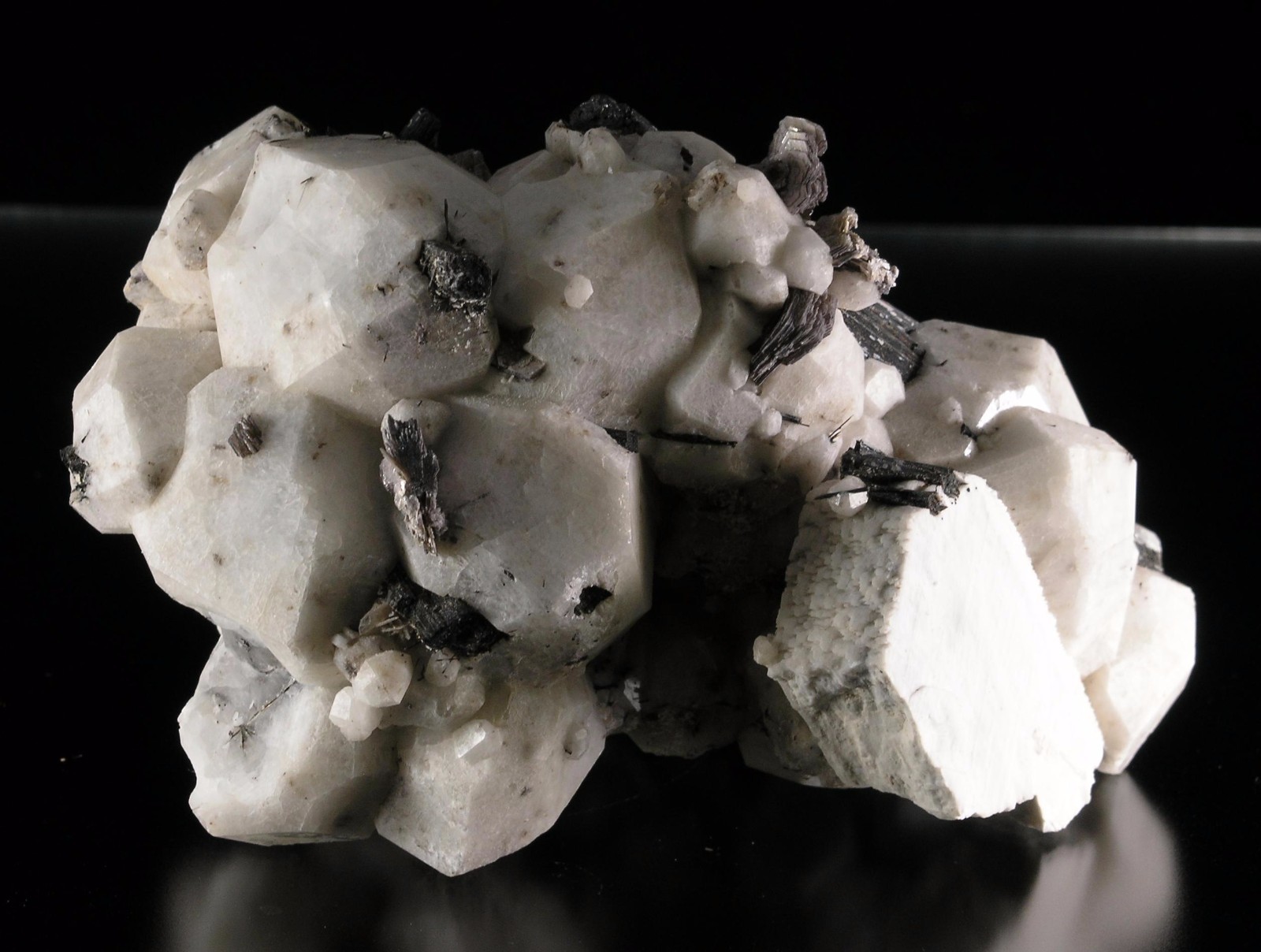 Nice Large ANALCIME Fine Mineral Specimen Mount Saint Hilaire Nice Large ANALCIME Fine Mineral Specimen Mount Saint Hilaire