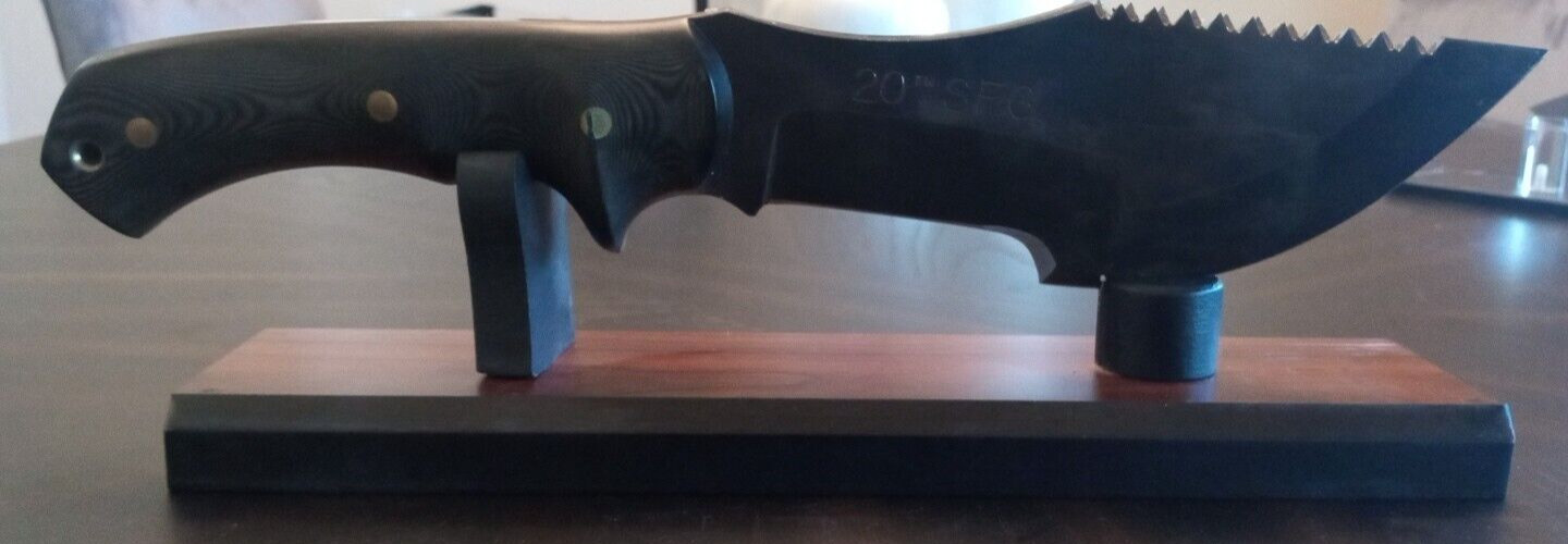 TRACKER Knife Dave Beck RARE SPECIAL OPS 1st Run 1995 Model C B8 Hunted NEW