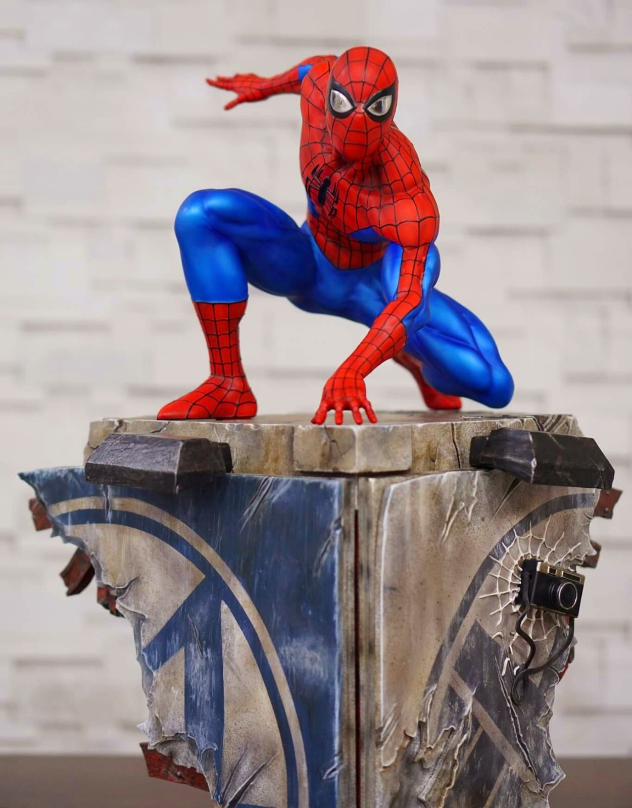 Custom Marvel 1/4 Alex Ross Spider-Man Figure Statue Light-Up Base Only 50 Made