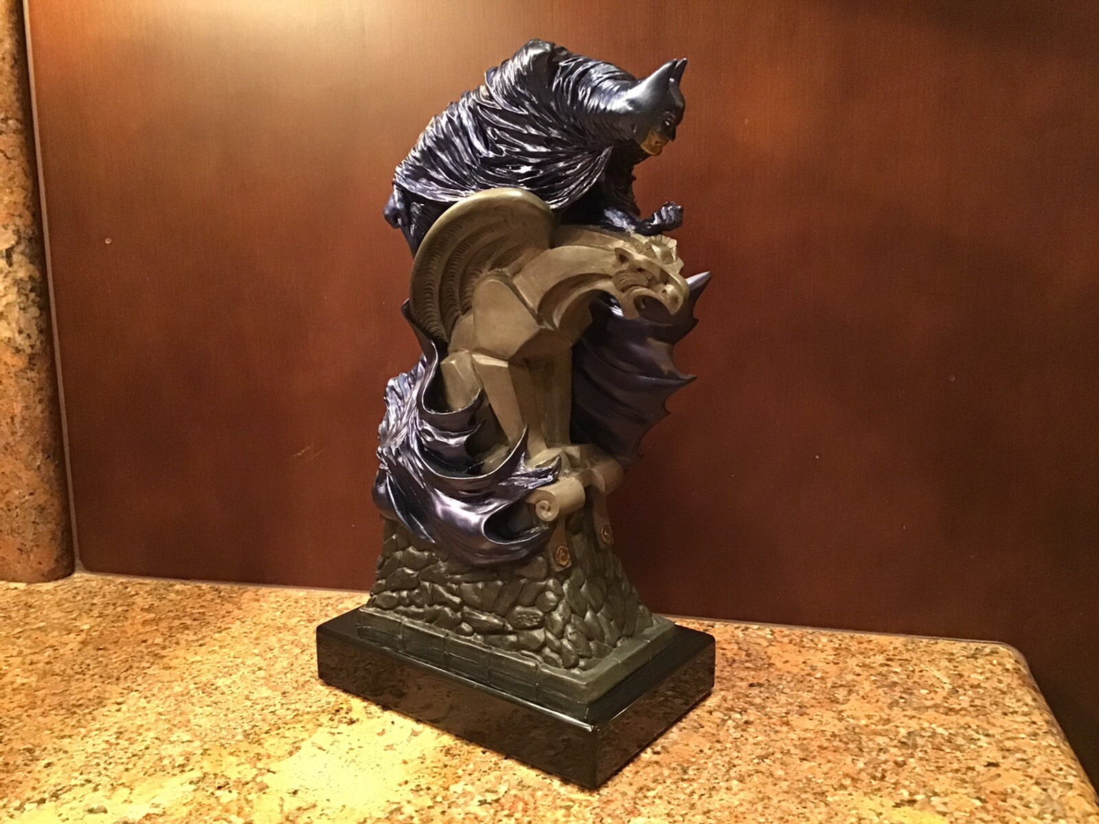 BOWEN BATMAN BRONZE STATUE SCULPTED BY RANDY BOWEN # 236/ 250 w/ COA AND BOX