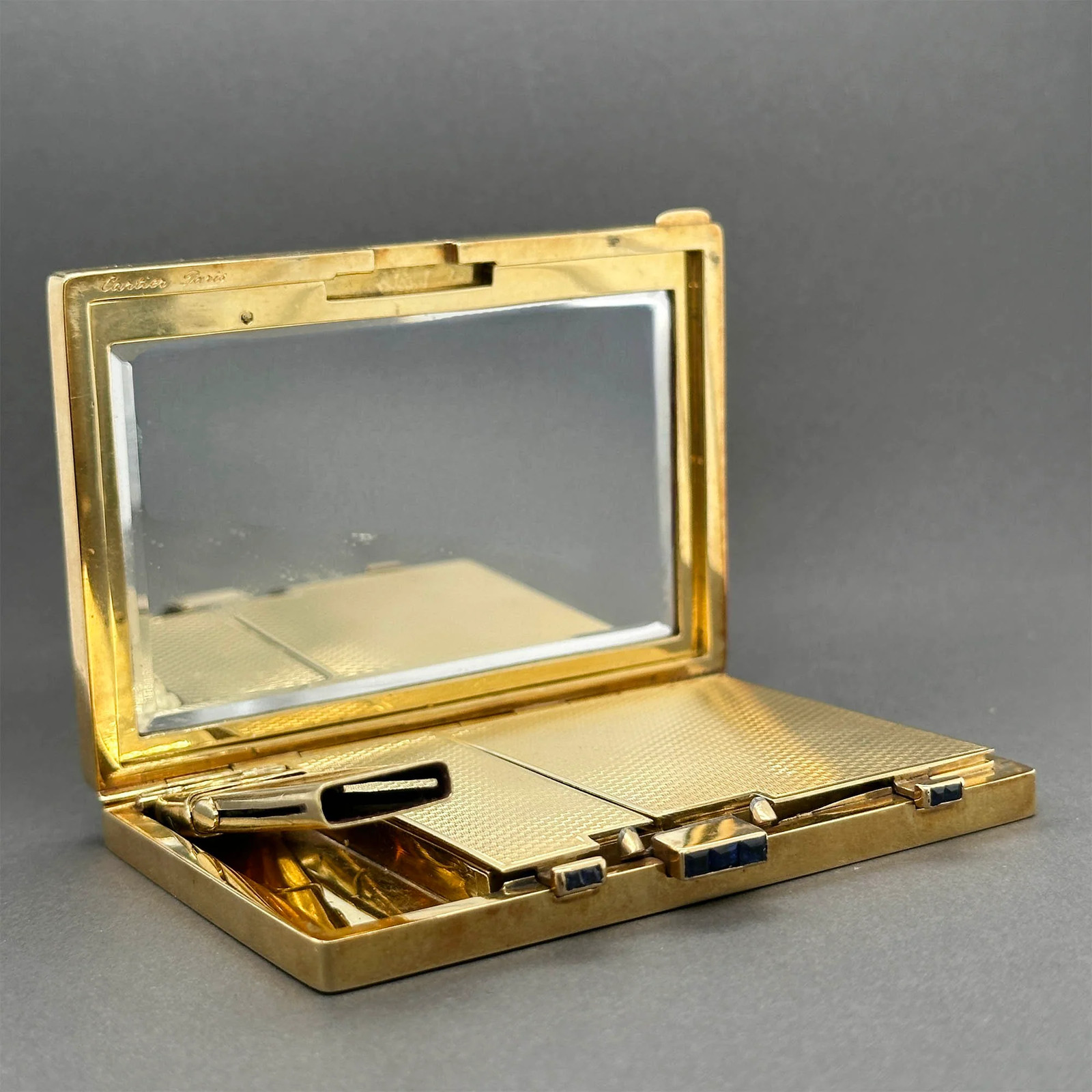 Estate Antique Cartier 18K Yellow Gold 0.74ctw Sapphire Makeup Compact