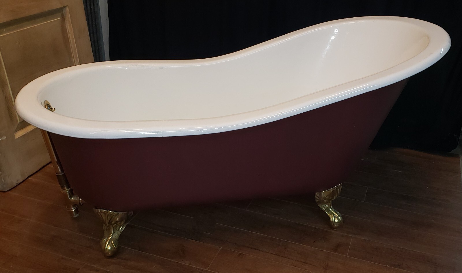 5 Ft Cast Iron Cranberry Slipper Bath Tub w/ Solid Brass Claw Feet GA9592
