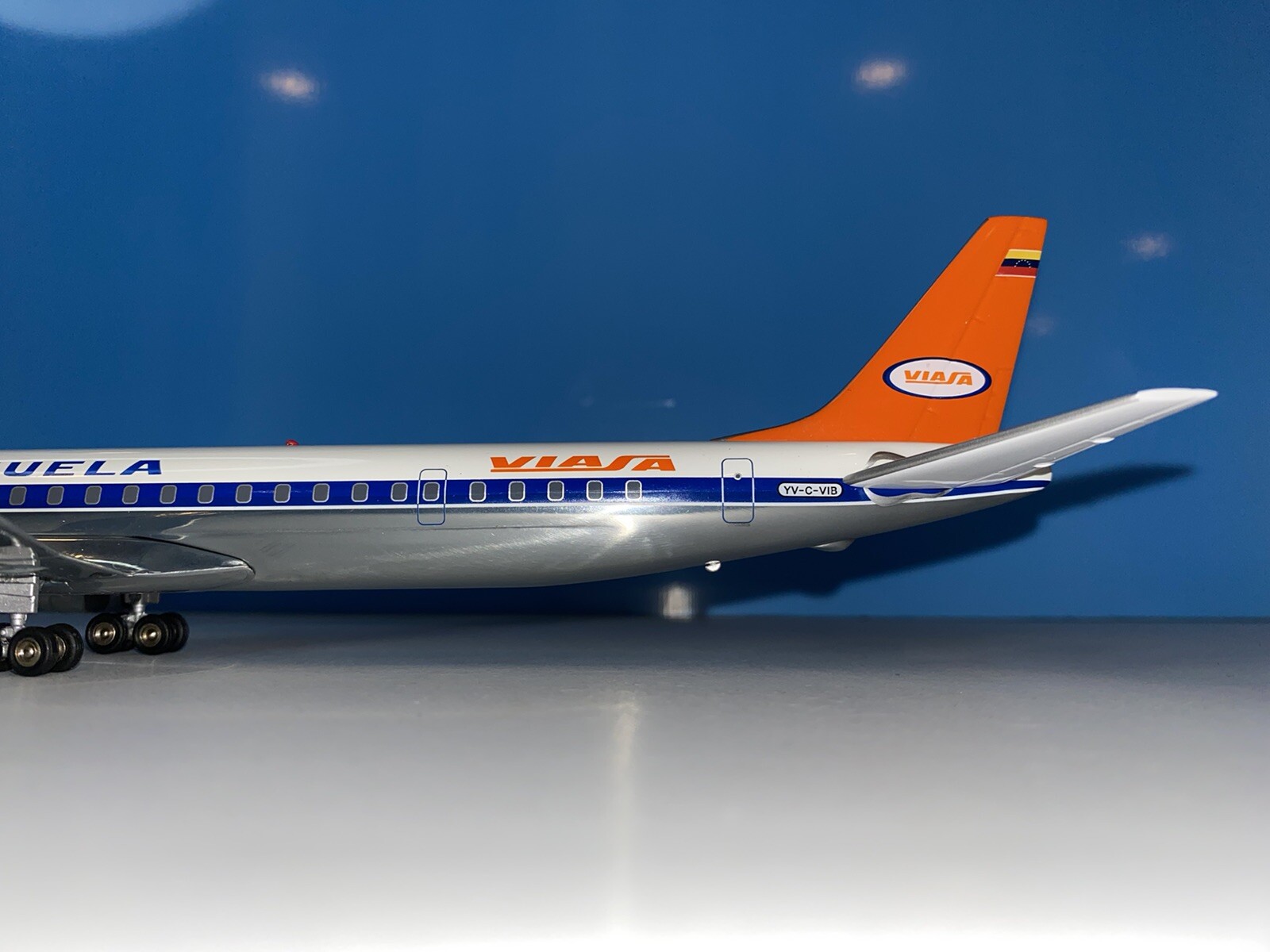 Viasa Airlines Venezuela DC-8-63 YV-C-VIB Inflight 1/200 Super Rare Viasa Airlines Venezuela DC-8-63 YV-C-VIB Inflight 1/200 Super Rare
