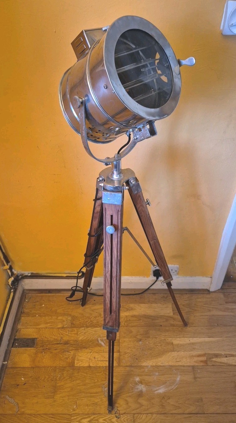 VINTAGE THEATRE LIGHT LAMP STAGE LANTERN TEAK TRIPOD STAND