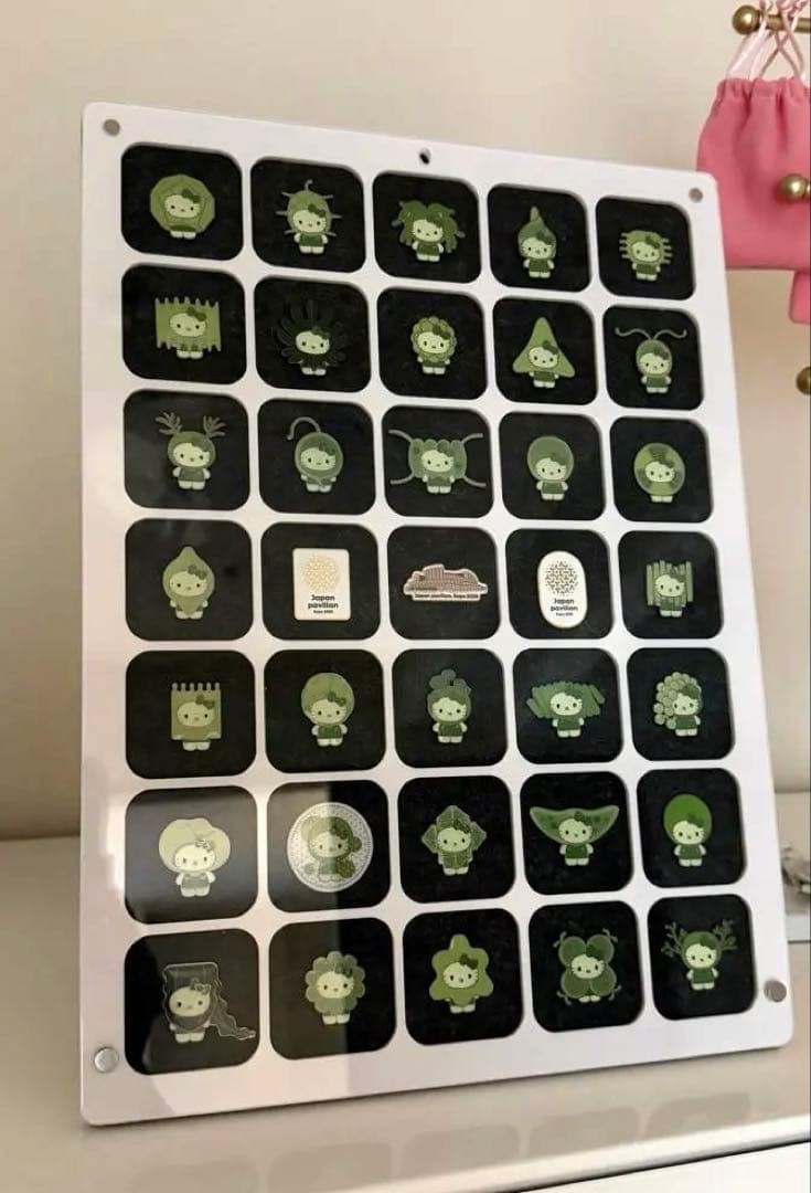 Hello Kitty Algae Pins 32 Complete Set Osaka Kansai Expo Pavilion Stand