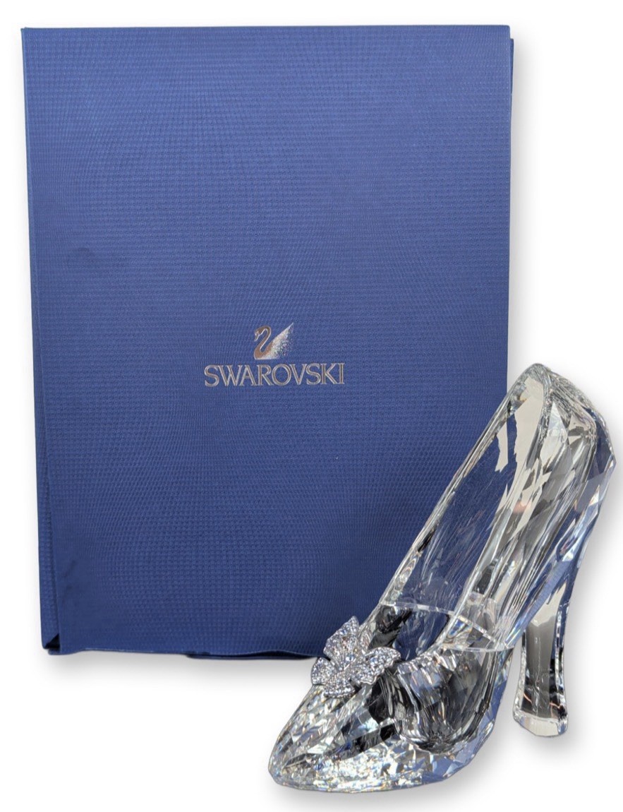 Swarovski Disney Cinderella Glass Slipper Shoe LE # 282 of 400 # 5179692