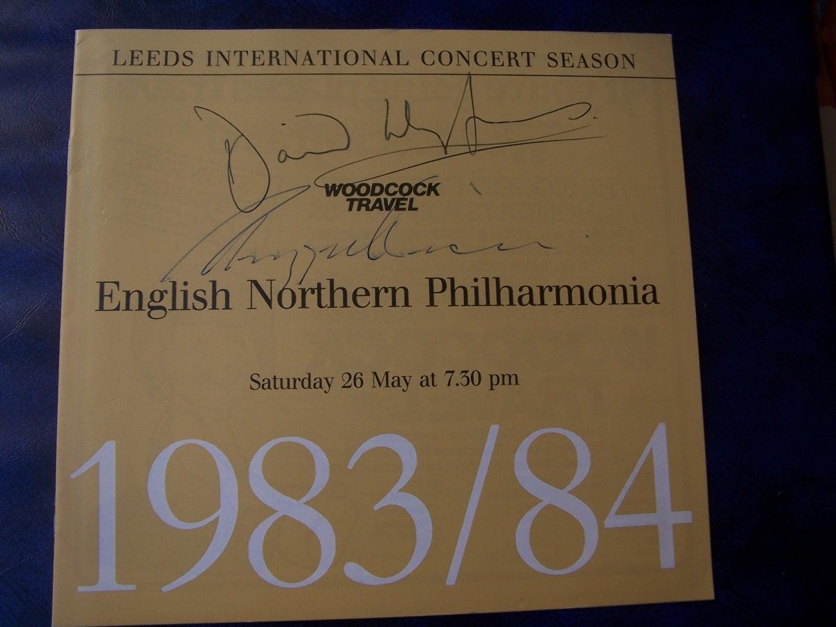David Lloyd-Jones - conductor - Ruggiero Ricci violinist . Autograph (LE6) David Lloyd-Jones - conductor - Ruggiero Ricci violinist . Autograph (LE6)
