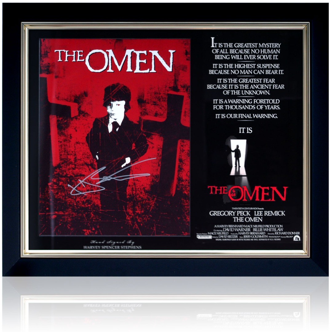 Harvey Stephens Signed The Omen Movie Poster Presentation 23x19in Framed + COA Harvey Stephens Signed The Omen Movie Poster Presentation 23x19in Framed + COA
