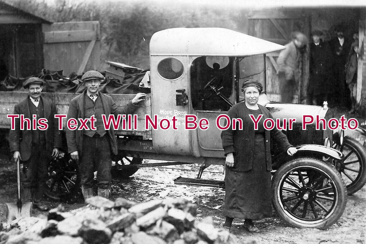 WI 1528 - Hope Bros Coal Merchants, Burbage, Wiltshire c1926