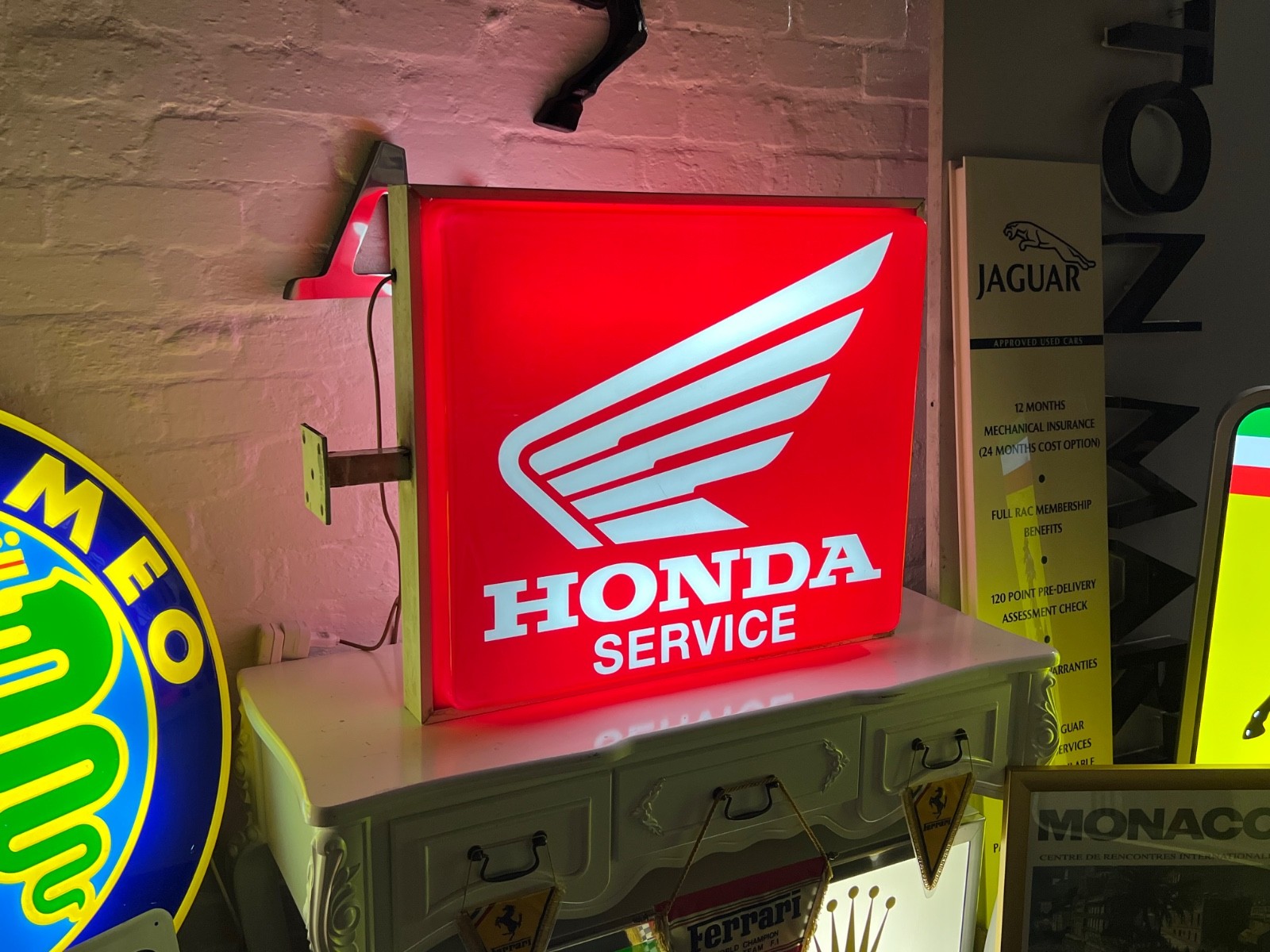 RARE 1980’s HONDA ILLUMINATED SERVICE DEALER SIGN WORKSHOP GARAGE SIGN MOTORBIKE RARE 1980’s HONDA ILLUMINATED SERVICE DEALER SIGN WORKSHOP GARAGE SIGN MOTORBIKE