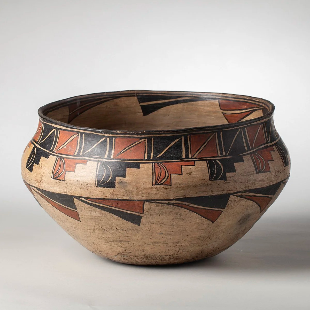 San Ildefonso Tewa Pueblo Pottery Dough Bowl Alfredo Montoya Attributed Ba Tse San Ildefonso Tewa Pueblo Pottery Dough Bowl Alfredo Montoya Attributed Ba Tse