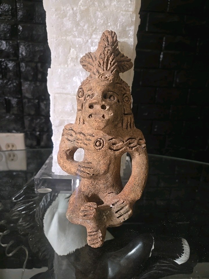 Ancient Prehistoric Aztec Mayan Statue Ancient Prehistoric Aztec Mayan Statue