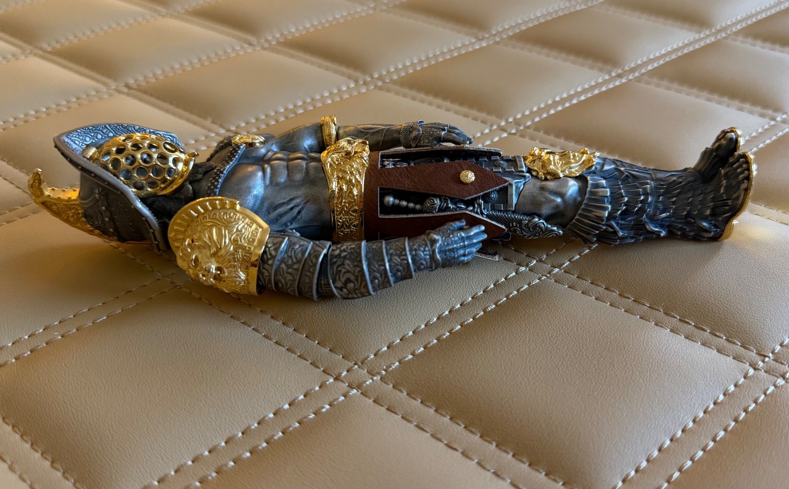 Montegrappa Gladiator Fountain Pen LE 1 of 105 Globally M 18K Gold NIB MSRP $21k Montegrappa Gladiator Fountain Pen LE 1 of 105 Globally M 18K Gold NIB MSRP $21k