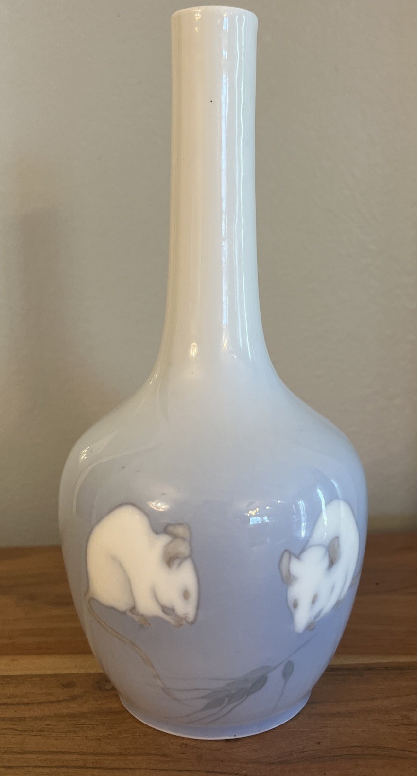 Rare Royal Copenhagen Blue Vase Rats Mice Art Nouveau Gourd Long Neck Bud 70/43b Rare Royal Copenhagen Blue Vase Rats Mice Art Nouveau Gourd Long Neck Bud 70/43b