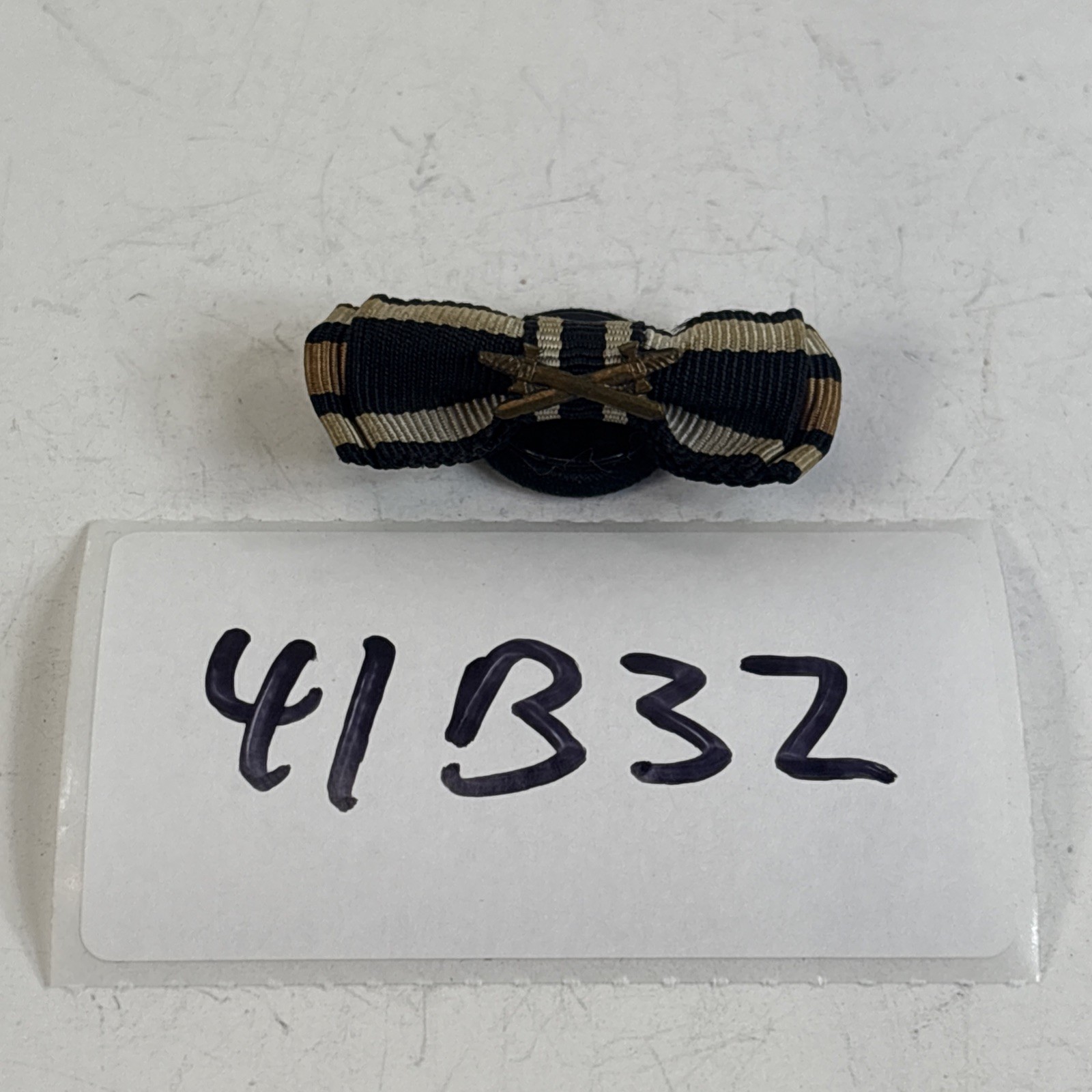 Pre-WW2 German Button Hole Ribbon Hindenburg Insignia 41B32