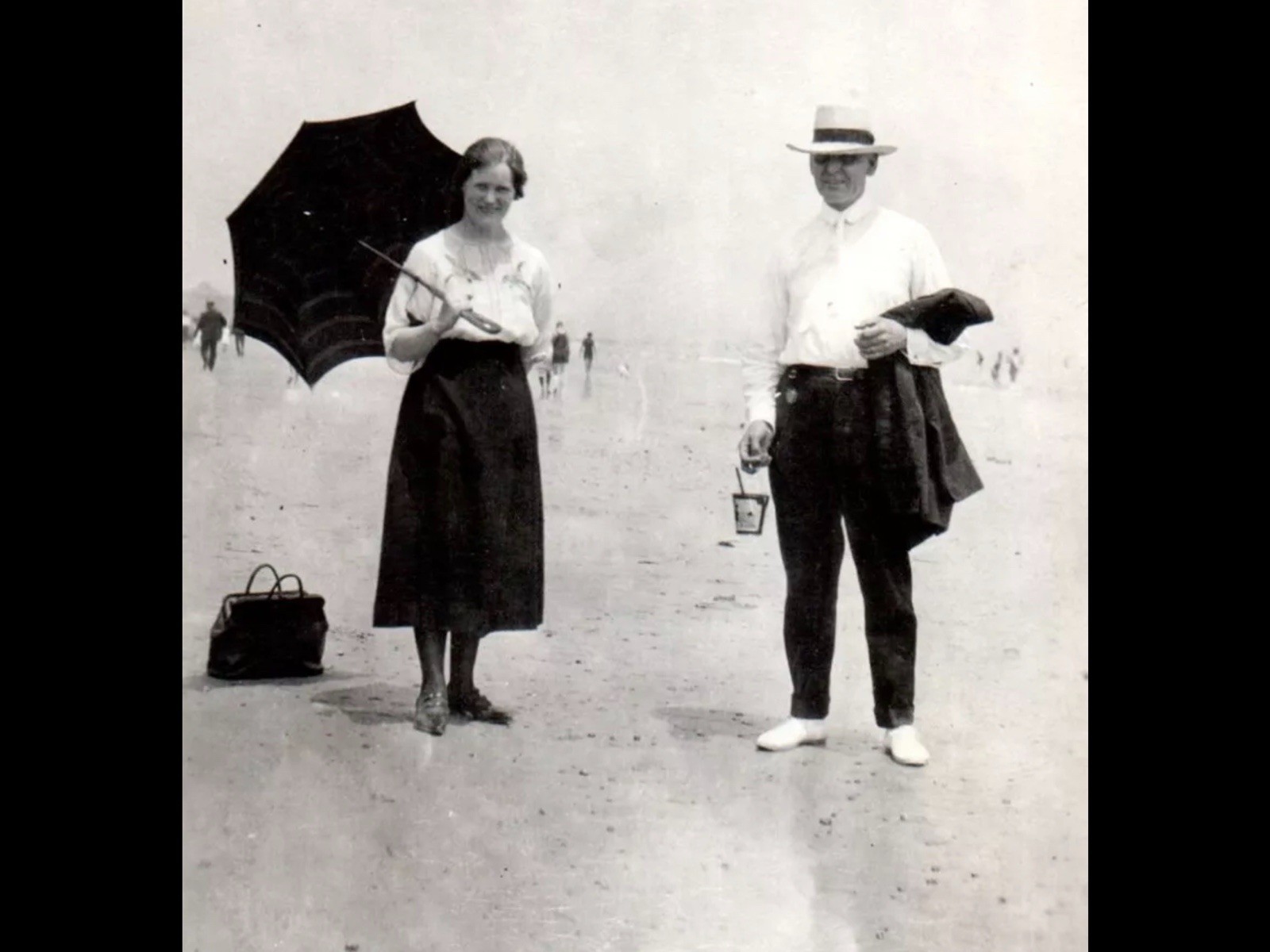 Antique Photograph Of James Joyce & Publisher Sylvia Beach -  Epic Rare ⚡️