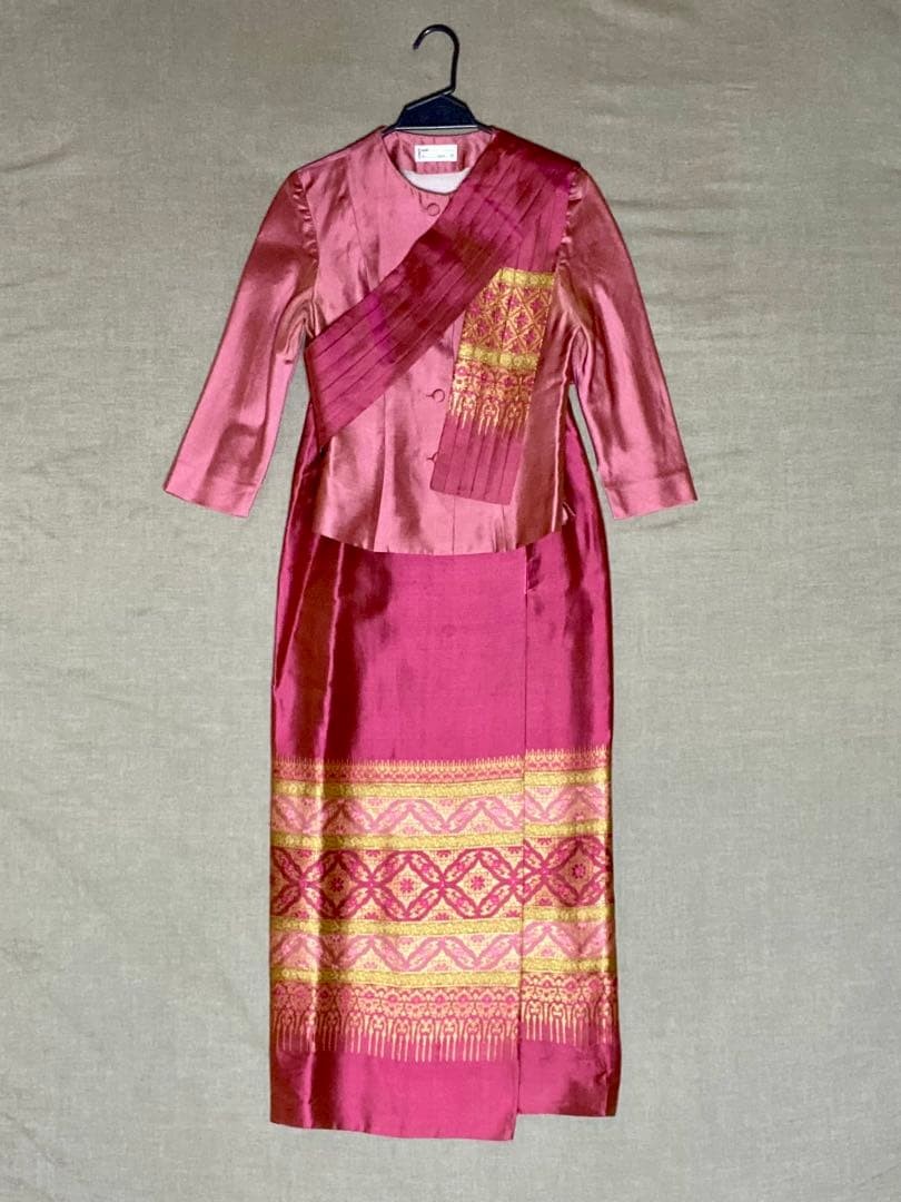 Thai Airways Cabin Crew Uniform 3pcs Set 100% Thai Silk Authentic Used Thai Airways Cabin Crew Uniform 3pcs Set 100% Thai Silk Authentic Used