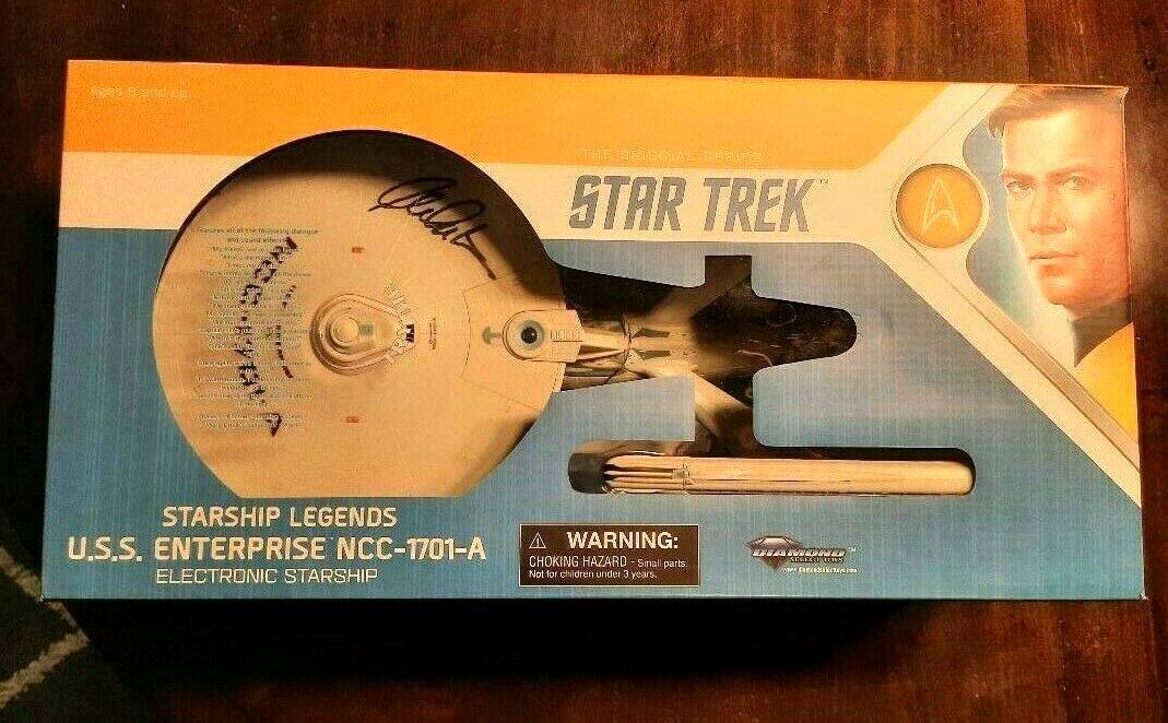WILLIAM SHATNER SIGNED STAR TREK DIAMOND SELECT USS ENTERPRISE 1701-A JSA COA