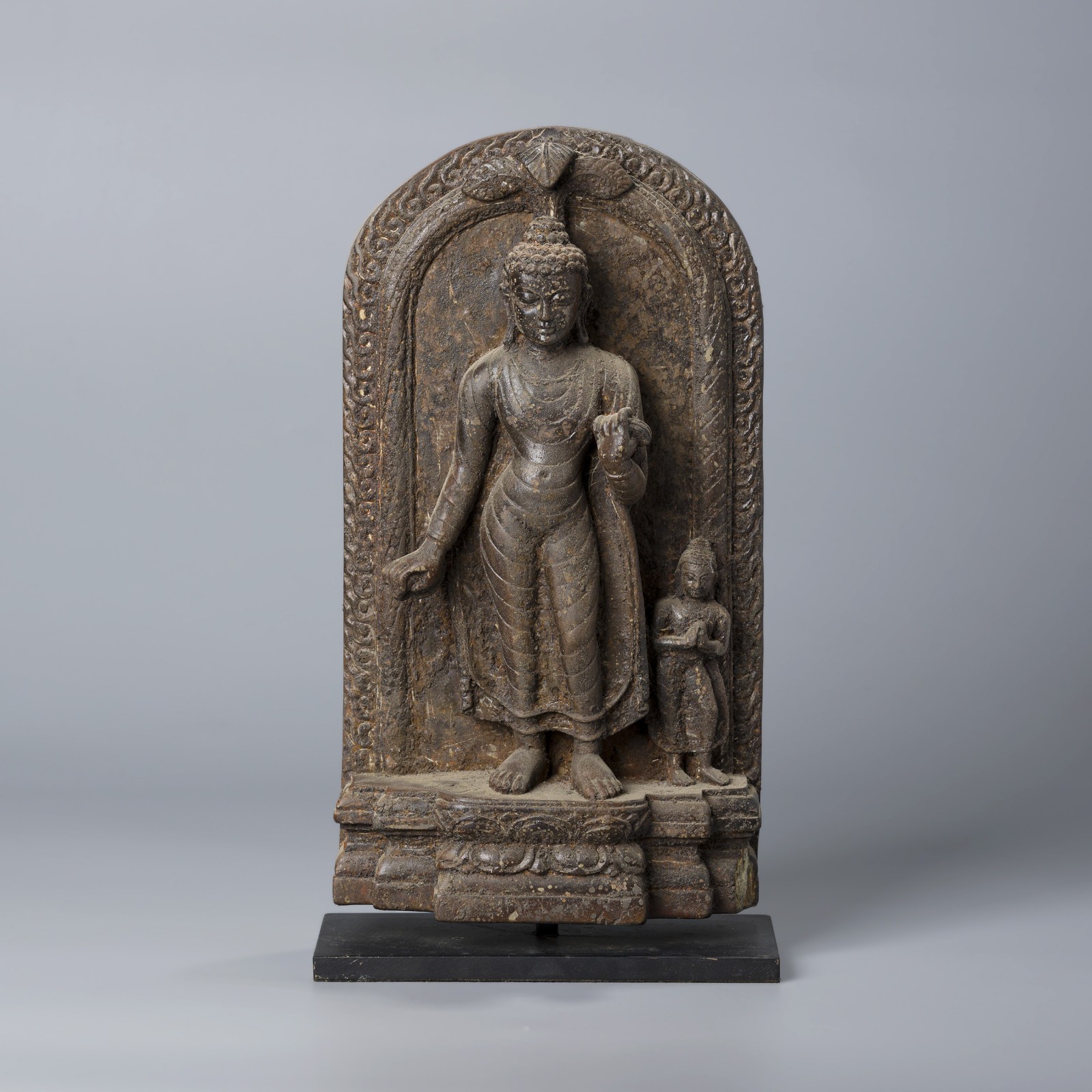 Antique Himalayan Black Stone Standing Buddha Sculpture Antique Himalayan Black Stone Standing Buddha Sculpture