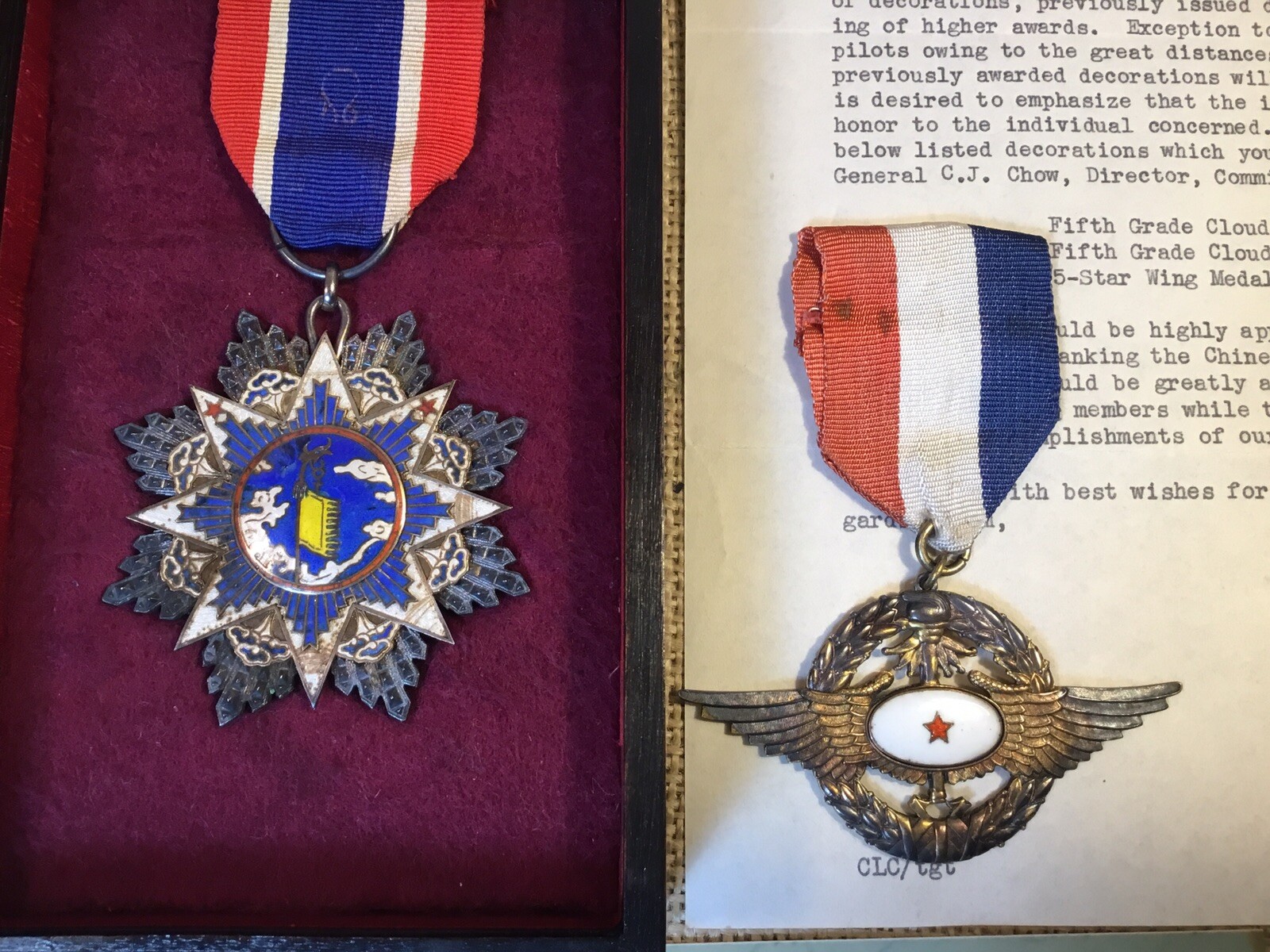 WWII RARE AVG FLYING TIGERS ACE'S CHINESE WINGED STAR / CLOUD & BANNER MEDAL LOT WWII RARE AVG FLYING TIGERS ACE'S CHINESE WINGED STAR / CLOUD & BANNER MEDAL LOT