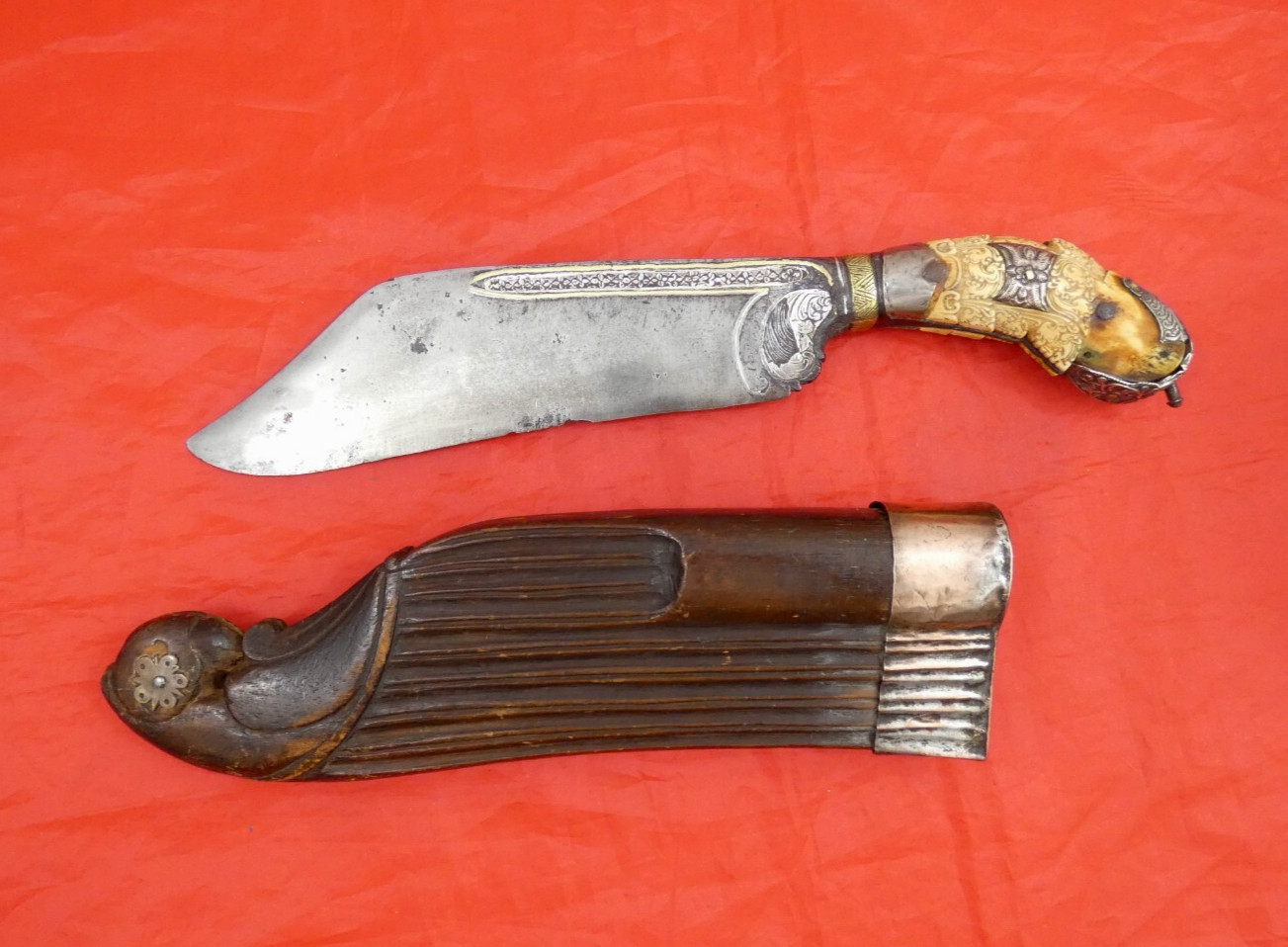 FINE ANTIQUE PIHA KAETTA SILVER MOUNTED DAGGER KNIFE SRI LANKA CEYLON Sword 18C FINE ANTIQUE PIHA KAETTA SILVER MOUNTED DAGGER KNIFE SRI LANKA CEYLON Sword 18C