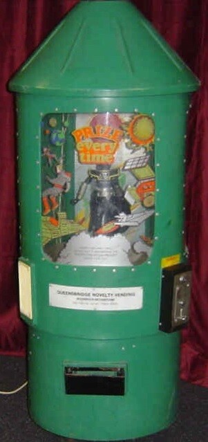 British 1970's Star Wars / Planet of the Apes Spaceship Toy Arcade Vending British 1970's Star Wars / Planet of the Apes Spaceship Toy Arcade Vending