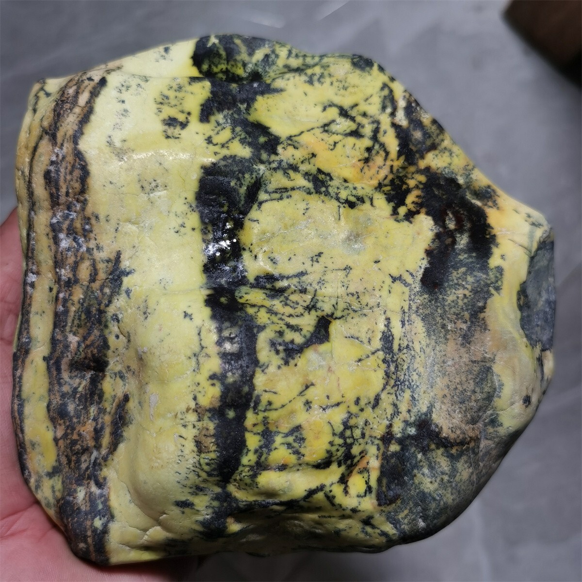 2223g Olivine meteorite rare metal mineral rock crystal specimen S160