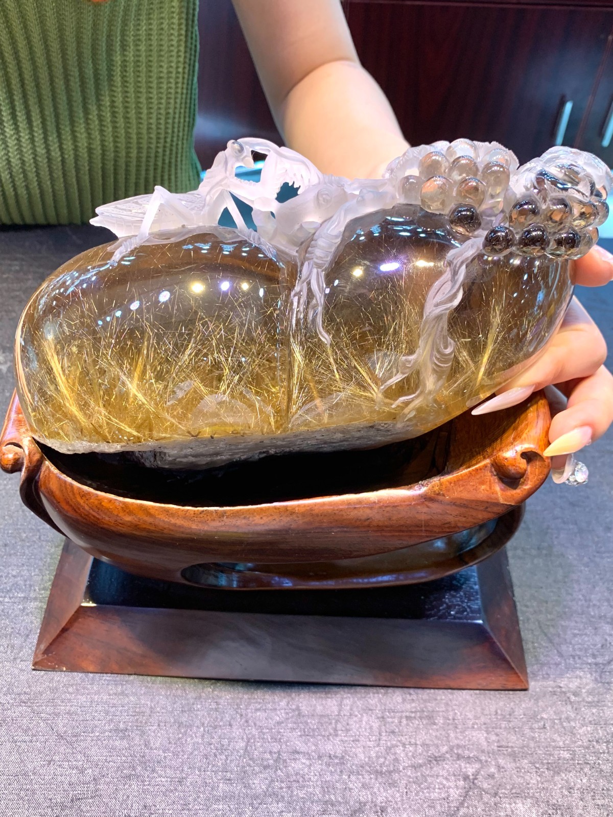 4.8LB top Natural gold Rutilated Crystal Quartz Mineral Specimen reiki+stand 4.8LB top Natural gold Rutilated Crystal Quartz Mineral Specimen reiki+stand