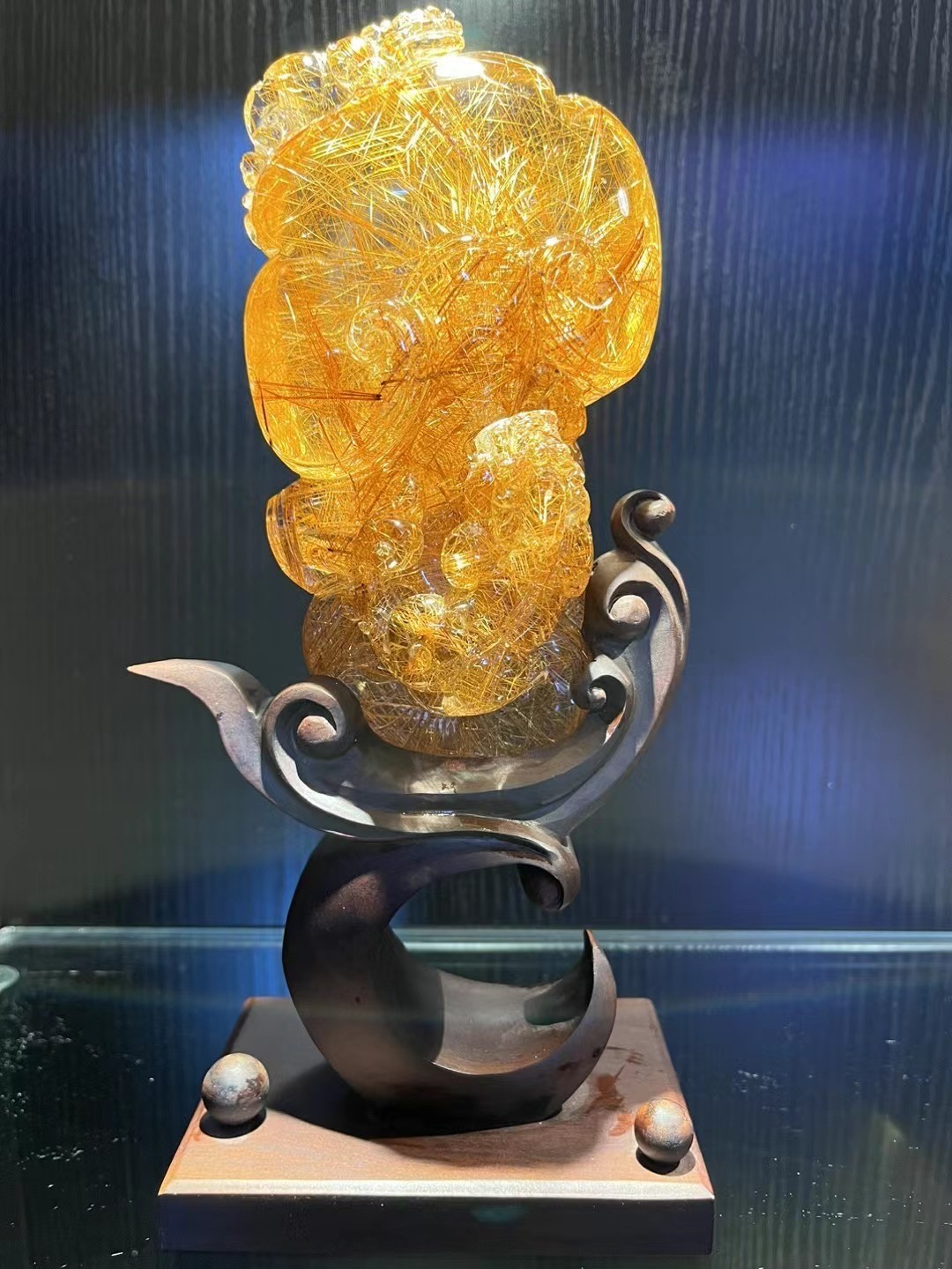 2.7LB top Natural gold Rutilated Crystal Quartz Mineral Specimen reiki+stand 2.7LB top Natural gold Rutilated Crystal Quartz Mineral Specimen reiki+stand
