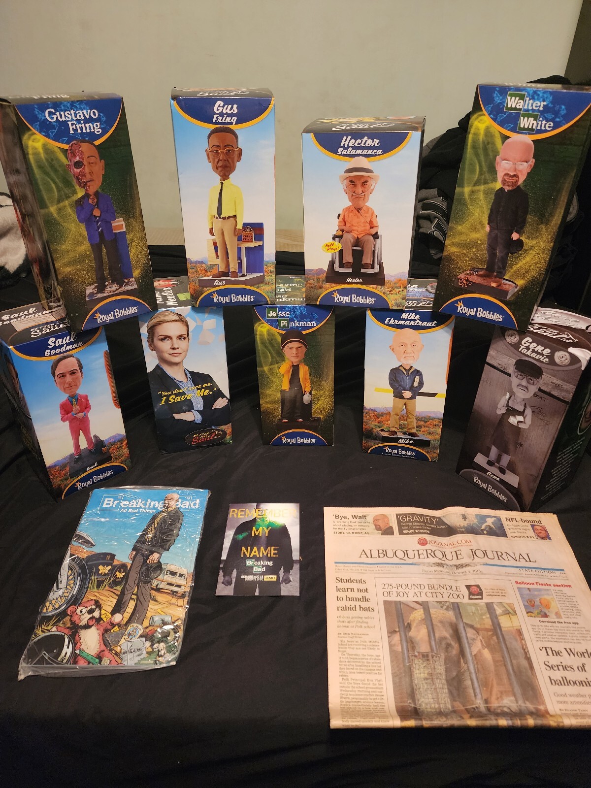 Breaking Bad Memorabilia Comic Book, Albuquerque Obituary RARE 9 Bobbleheads Breaking Bad Memorabilia Comic Book, Albuquerque Obituary RARE 9 Bobbleheads