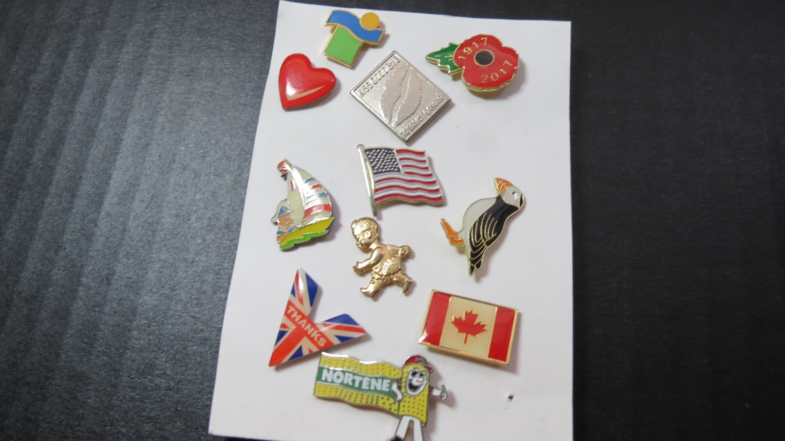 LAPEL PINS LOT 11 Vintage Souvenir Lapel Pins FOUND IN UK SET SHIPPING LAPEL PINS LOT 11 Vintage Souvenir Lapel Pins FOUND IN UK SET SHIPPING