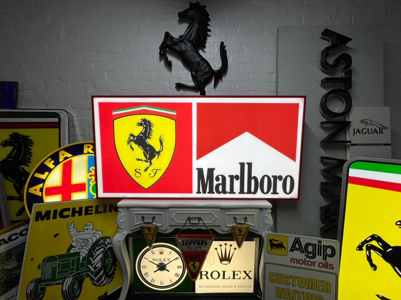 RARE 2000’s FERRARI F1 MARLBORO EVENT DEALER SHOWROOM GARAGE ILLUMINATED SIGN RARE 2000’s FERRARI F1 MARLBORO EVENT DEALER SHOWROOM GARAGE ILLUMINATED SIGN